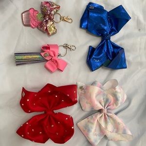 Jojo Siwa bows
